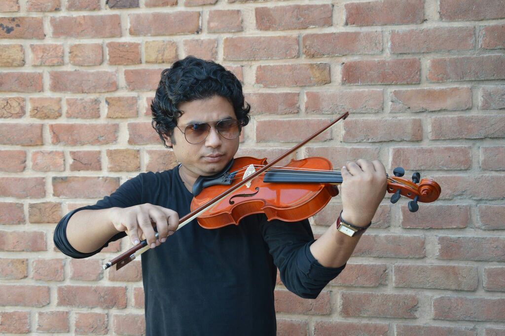 best violin player udaipur